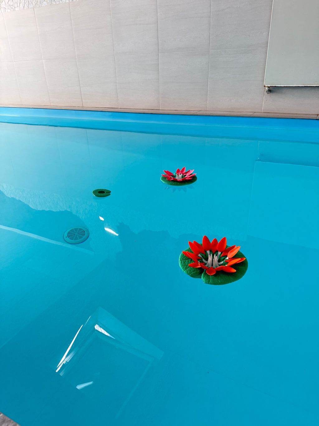 Supports flottants pour verre à vin et bougies, imitation nénuphar, imprimé en 3D