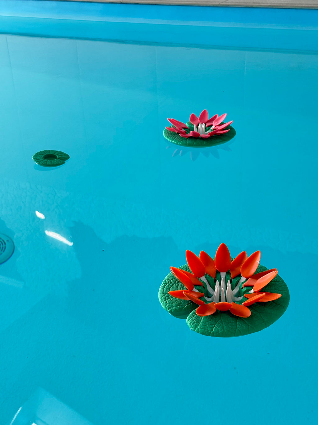 Supports flottants pour verre à vin et bougies, imitation nénuphar, imprimé en 3D